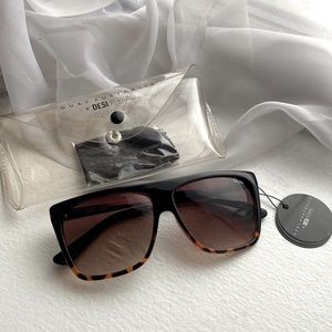 Quay x Desi OTL II - unworn w/ tags